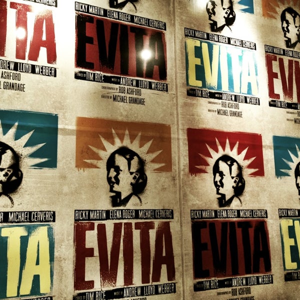 1/18/2013 tarihinde Zaneziyaretçi tarafından Evita on Broadway'de çekilen fotoğraf