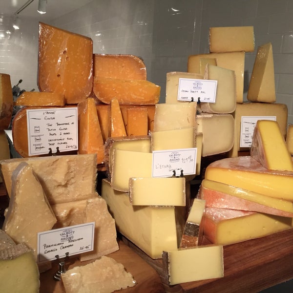 Great selection of cheese and freshly cooked food. Changes every day.