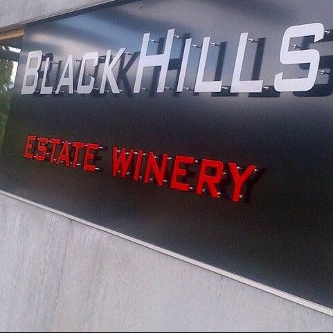 5/25/2013 tarihinde Bradley C.ziyaretçi tarafından Black Hills Estate Winery'de çekilen fotoğraf