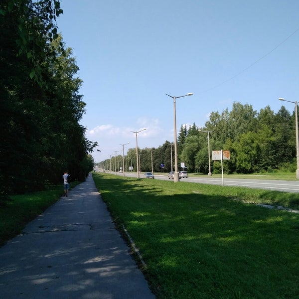Ди проспект. Проспект лаврентьева. пр. лаврентьева, 15/2. пр.лаврентьева 8/5. фото ахмерова проспект лаврентьева.