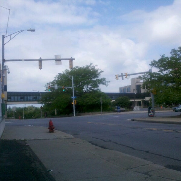 NFTA Metro Bus Route 12 Utica Grider Buffalo NY