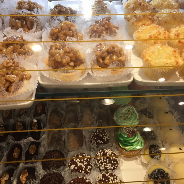 La Patisserie Bakery