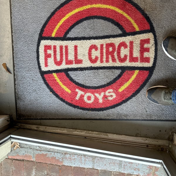 Full Circle Collectibles Downtown Newnan Newnan, GA