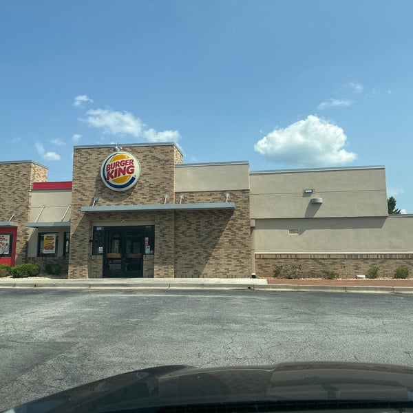 Burger King Fast Food Restaurant in Fayetteville