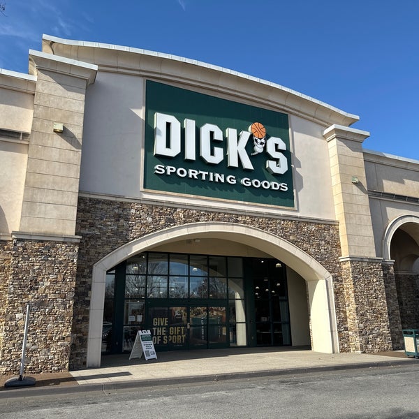 DICK'S Sporting Goods Sporting Goods Retail in Newnan