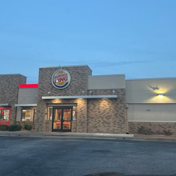 Burger King Fast Food Restaurant in Fayetteville
