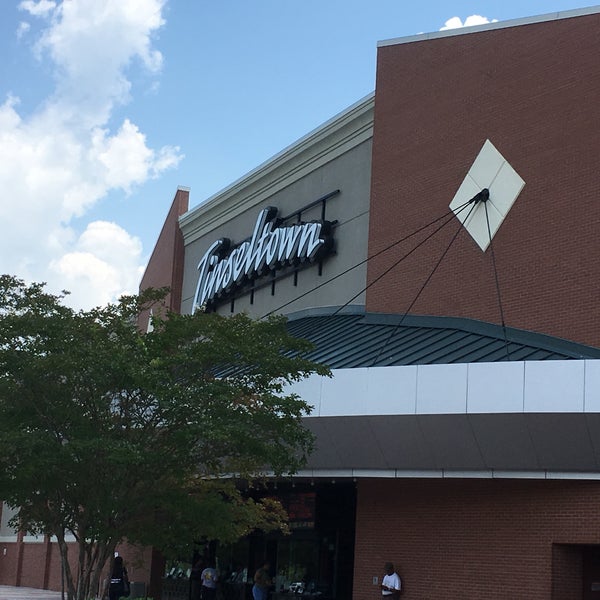 Cinemark Tinseltown 17 and XD 26 tips from 1654 visitors