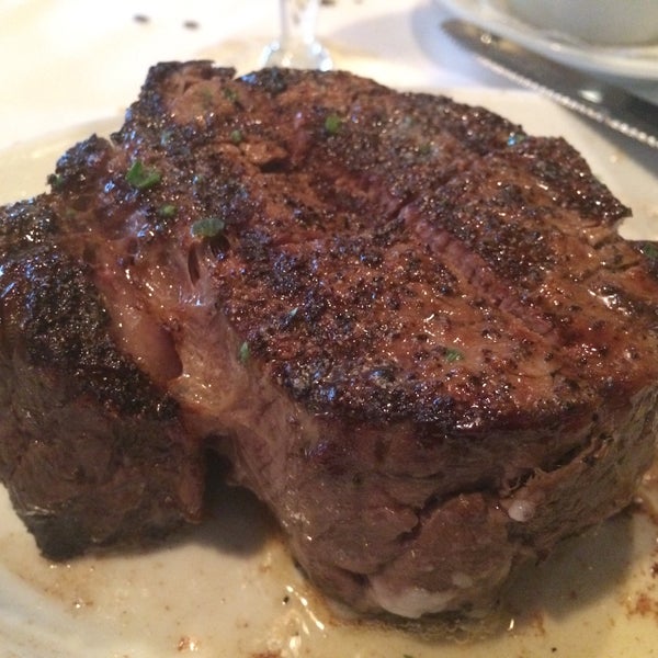 Photo prise au Ruth&#39;s Chris Steak House - Buckhead Atlanta par Stephen G. le12/31/2015