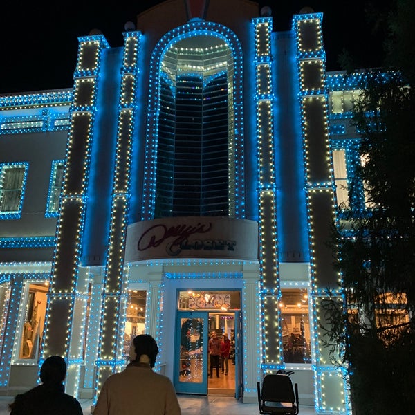 Dolly's Closet Boutique in Pigeon