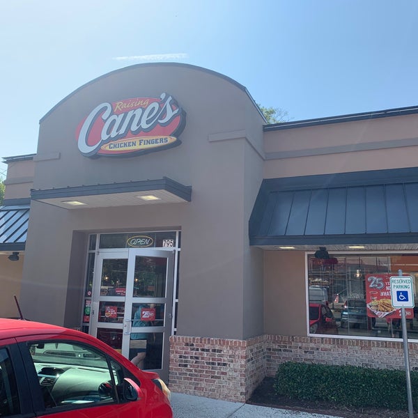 Photo taken at Raising Cane&#39;s Chicken Fingers by Stephen G. on 8/13/2021