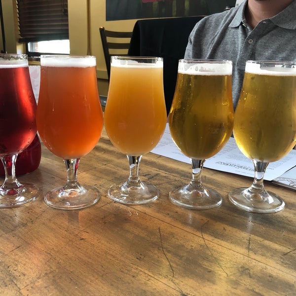 Foto diambil di Somerville Brewing (aka Slumbrew) Brewery + Taproom oleh Constantin W. pada 6/30/2019