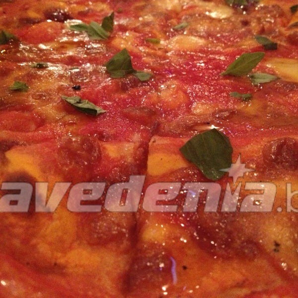 Das Foto wurde bei Пица Анкона (Pizza Ancona) von zavedenia.mobi am 1/9/2013 aufgenommen
