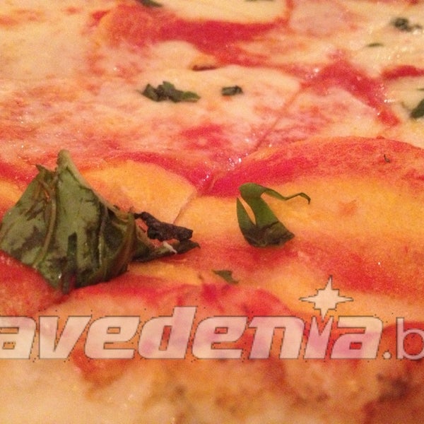 Das Foto wurde bei Пица Анкона (Pizza Ancona) von zavedenia.mobi am 2/4/2013 aufgenommen