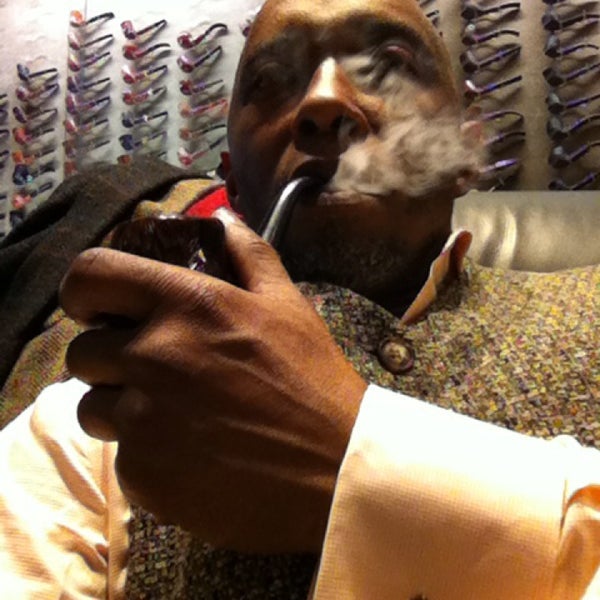 Photo taken at De La Concha Tobacconist by Aristippos on 12/28/2013