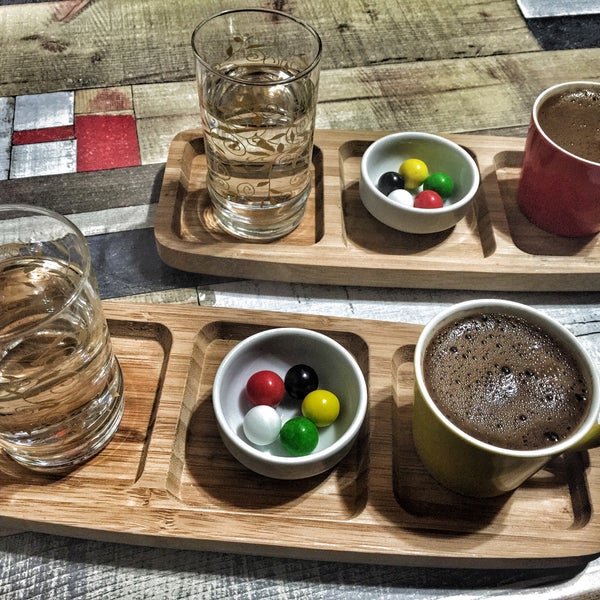 Foto tomada en Mola Kahvaltı Salonu  por Dilara K. el 11/16/2015