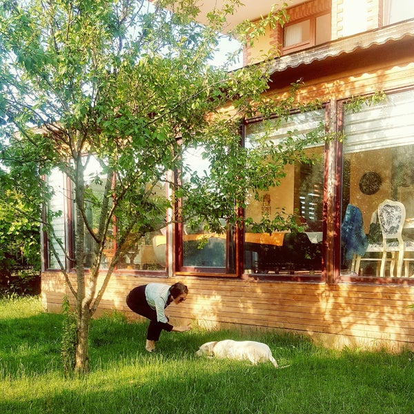 Das Foto wurde bei Polonezköy Miranda Garden von Yağmur K. am 6/15/2017 aufgenommen