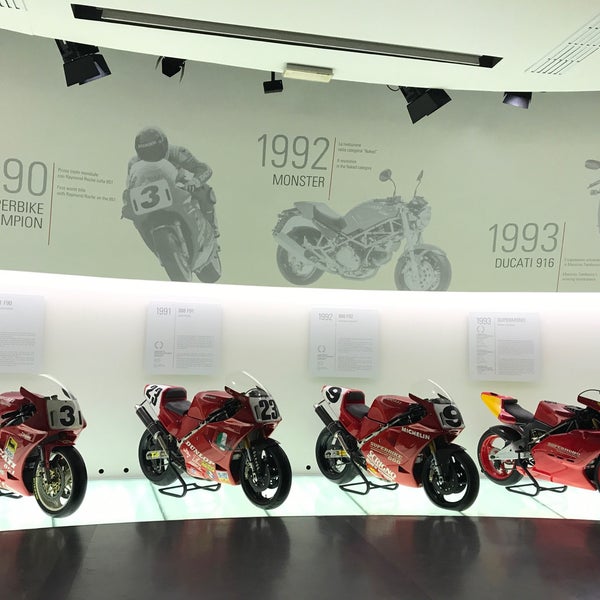 Das Foto wurde bei Ducati Motor Factory &amp; Museum von Leo G. am 8/21/2017 aufgenommen