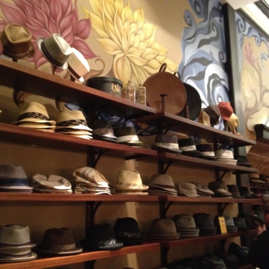 12/10/2012にMatt S.がGoorin Bros. Hat Shop - Gaslampで撮った写真