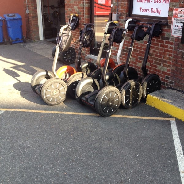 10/5/2013 tarihinde Matt S.ziyaretçi tarafından Boston By Segway'de çekilen fotoğraf