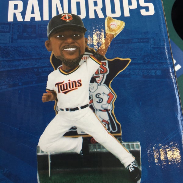 Gate 34 North Loop Target Field