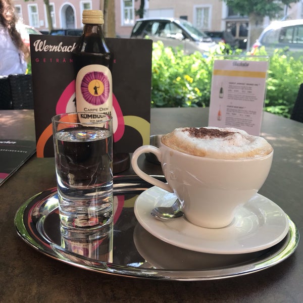 Foto scattata a Café Wernbacher by Didi Maier da Wanessa C. il 6/7/2019