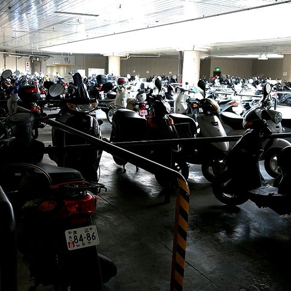 泉中央駅駐輪場 Parking 泉中央駅駐輪場 Parking