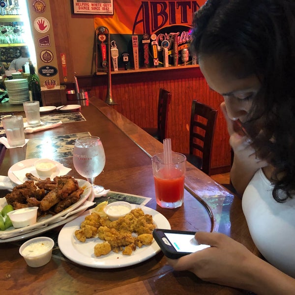 Foto diambil di Jazz, A Louisiana Kitchen oleh Michael Steven W. pada 10/6/2018