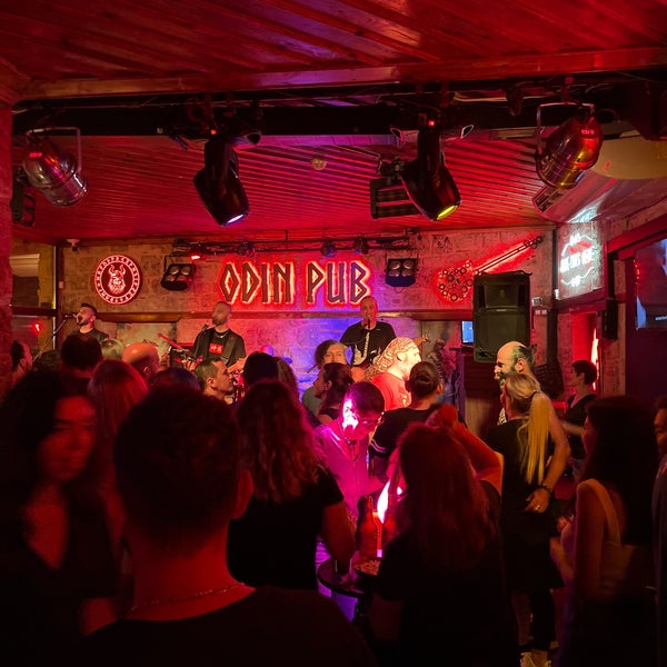 Foto scattata a Odin Pub da Ömer A. il 6/10/2022