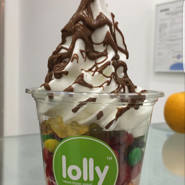 Photo taken at lölly frozen yogurt • ლოლი by beka k. on 10/26/2018