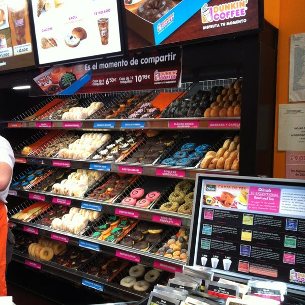 Rebobinar Fuera de Bloquear Dunkin' Coffee - Tienda de donuts en Madrid