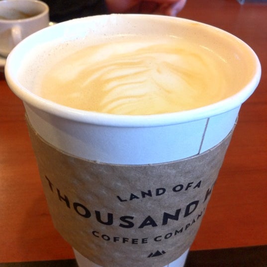 12/15/2012にRioがLand of a Thousand Hills Coffeeで撮った写真