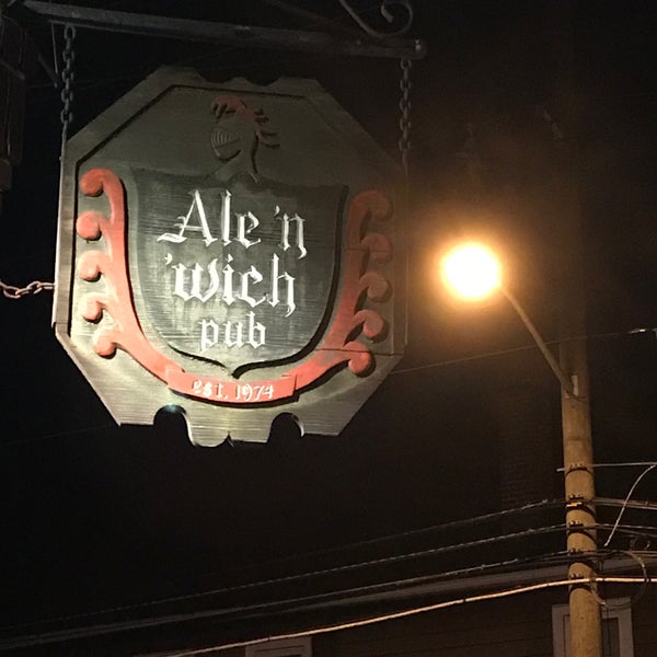 Ale 'N' Wich Pub Pub