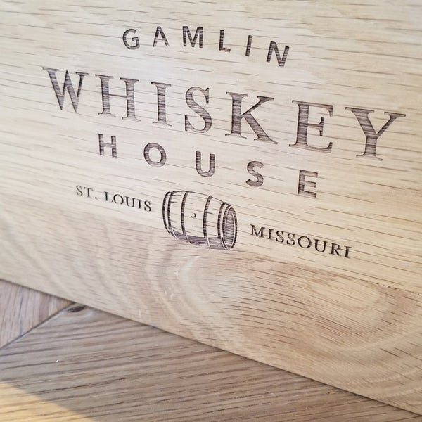 Foto tirada no(a) Gamlin Whiskey House por David H. em 1/13/2018