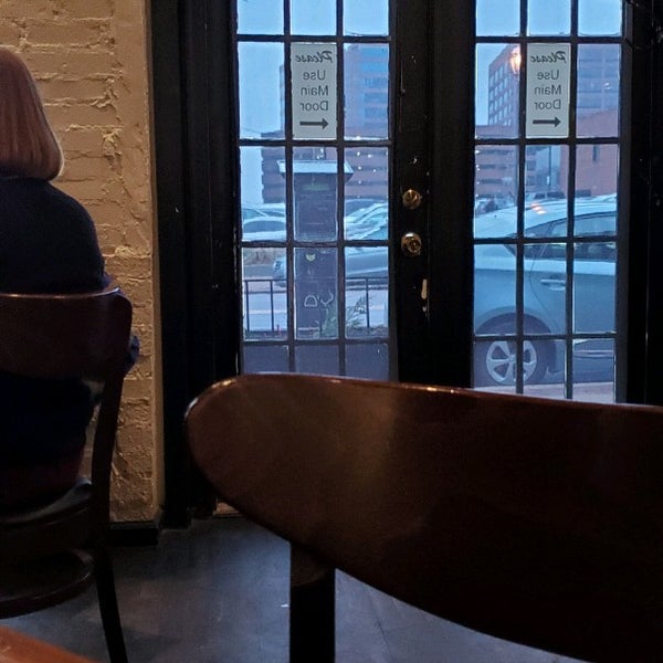 Foto tirada no(a) Avenue Restaurant por David H. em 12/14/2019