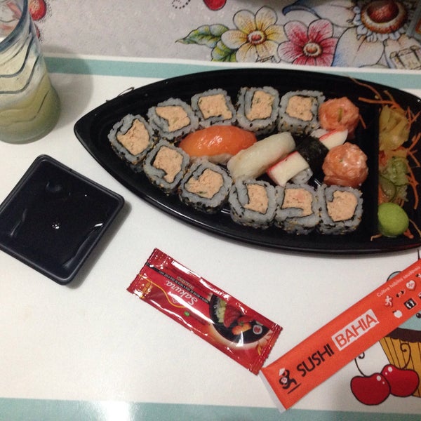 Photo taken at Sushi Bahia Delivery by Jam on 7/26/2015