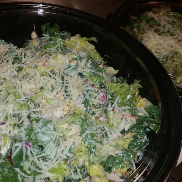 Catering Super Caesar salad