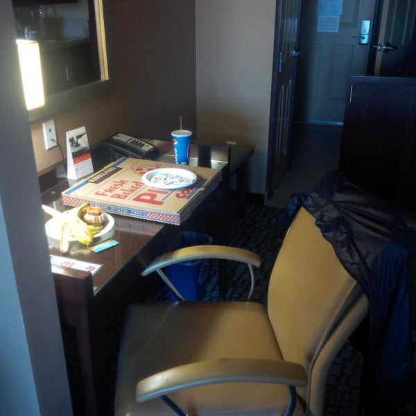Foto tirada no(a) Holiday Inn Express Hotel &amp; Suites Salinas por Matthew D. em 11/14/2013