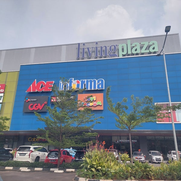 Living Plaza Jababeka 2 tips dari 60 pengunjung