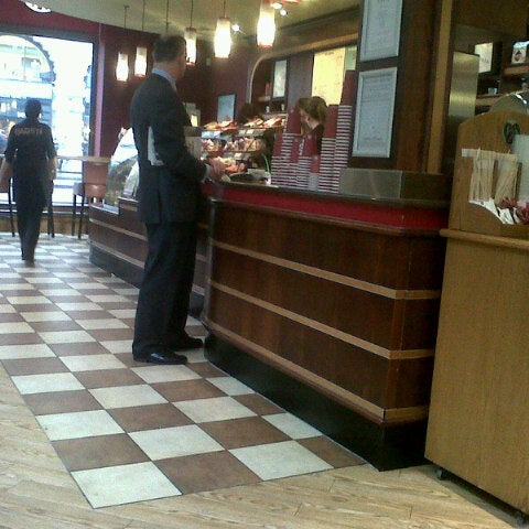 costa coffee piccadilly