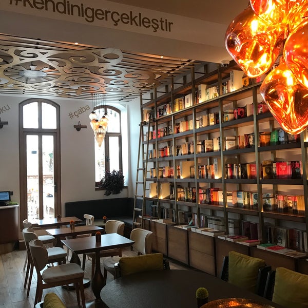Photo taken at Hypatia İstanbul Kitabevi &amp; Cafe by Işıl B. on 12/29/2019