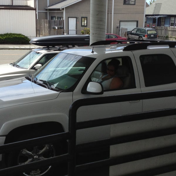 Eureka DMV Office Government Building in Eureka