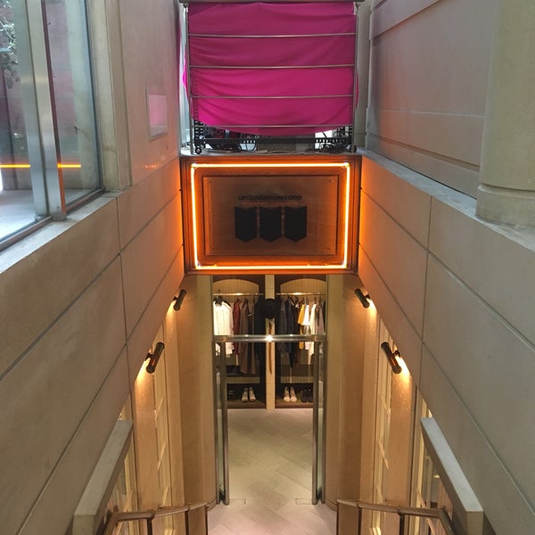 United Arrows 原宿本店 メンズ館 Agora Fechado 千駄ヶ谷 神宮前3 28 1