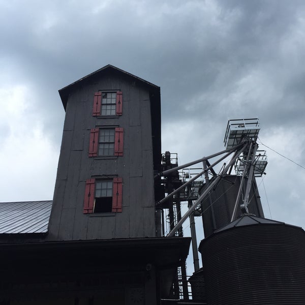 Photo taken at Maker&#39;s Mark Distillery by Andrew R. on 7/3/2016