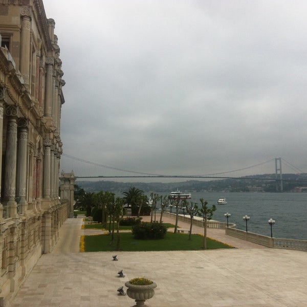 Photo taken at Çırağan Palace Kempinski Istanbul by Ali B. on 5/7/2013