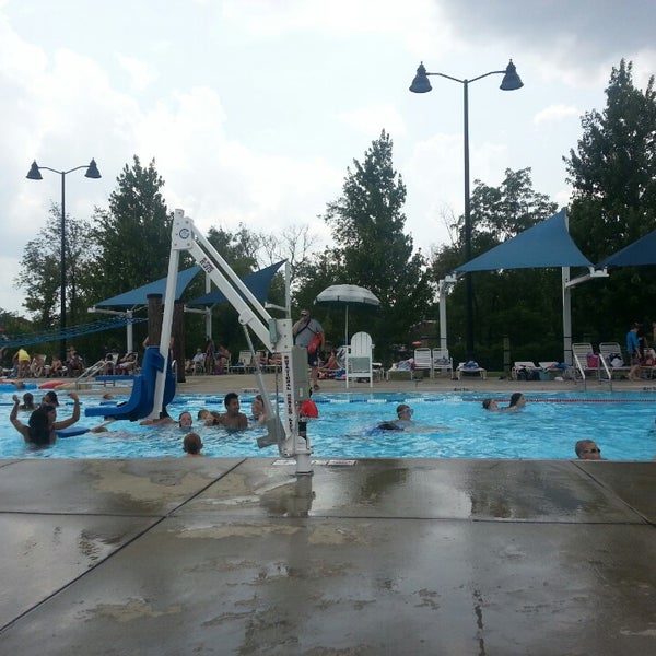 Barefoot Bay Family Aquatic Center Mundelein'de Havuz