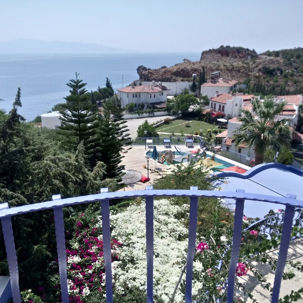 Foto diambil di Villa Aşina oleh Erdoğan E. pada 8/24/2017