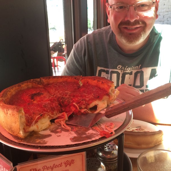 Giordano's Pizza - Pizza Place in Indianapolis