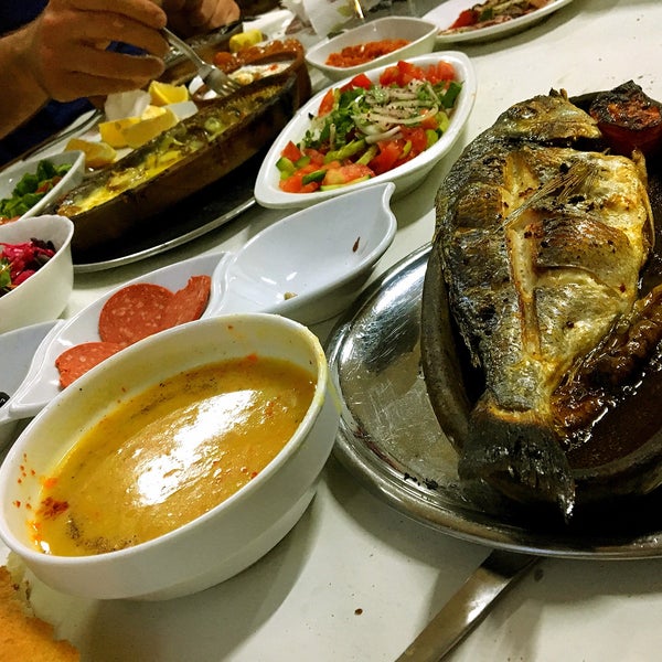 Photo taken at Bayır Balık Vadi Restaurant by Orhan on 5/23/2019