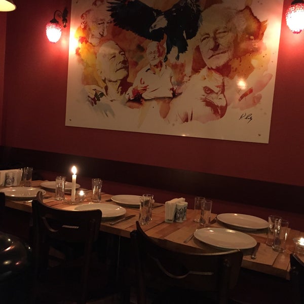 Das Foto wurde bei Bordo &quot;Eski Dostlar&quot; Restaurant von Oktay M. am 1/26/2016 aufgenommen