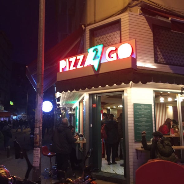 5/28/2017 tarihinde Oktay M.ziyaretçi tarafından Pizza2Go'de çekilen fotoğraf